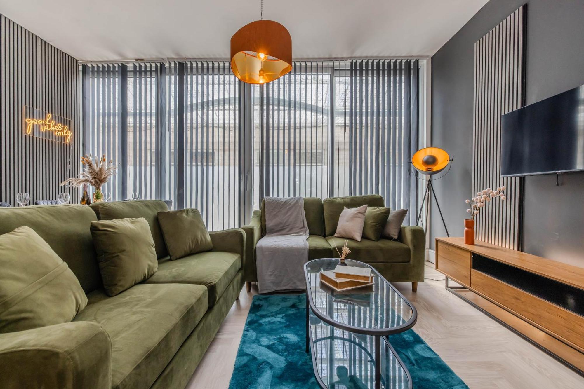 Amazing 3 Bedroom Flat I Next To Brighton Beach & Shopping Center Dış mekan fotoğraf